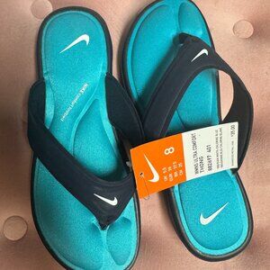 Women's Nike Ultra Comfort Navy Thongs Size 8 NWT